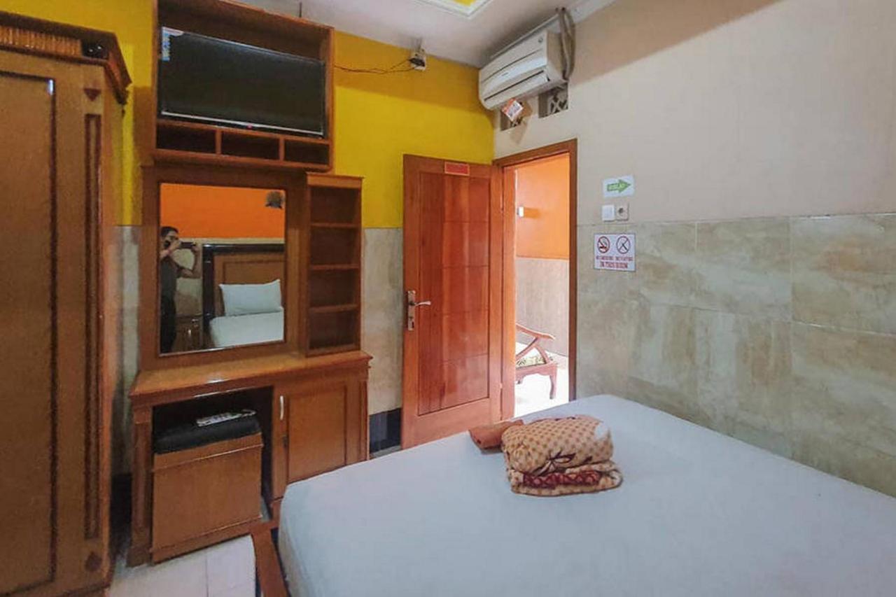 Homestay Gayatri Sawojajar Near Univ Negeri Malang Kampus 2 Mitra Reddoorz Zewnętrze zdjęcie